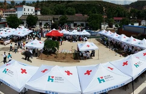 愛(ài)心活動(dòng)，友情漆獻(xiàn)真情