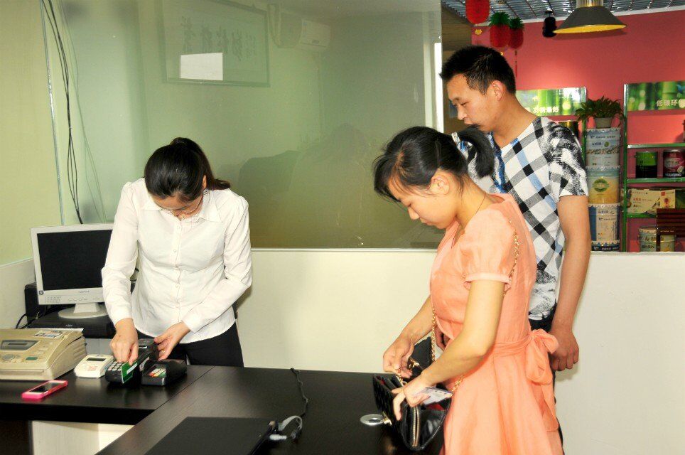 搶占先機加盟發(fā)展,友情漆助你輕松致富 搶占先機加盟發(fā)展,友情漆助你輕松致富